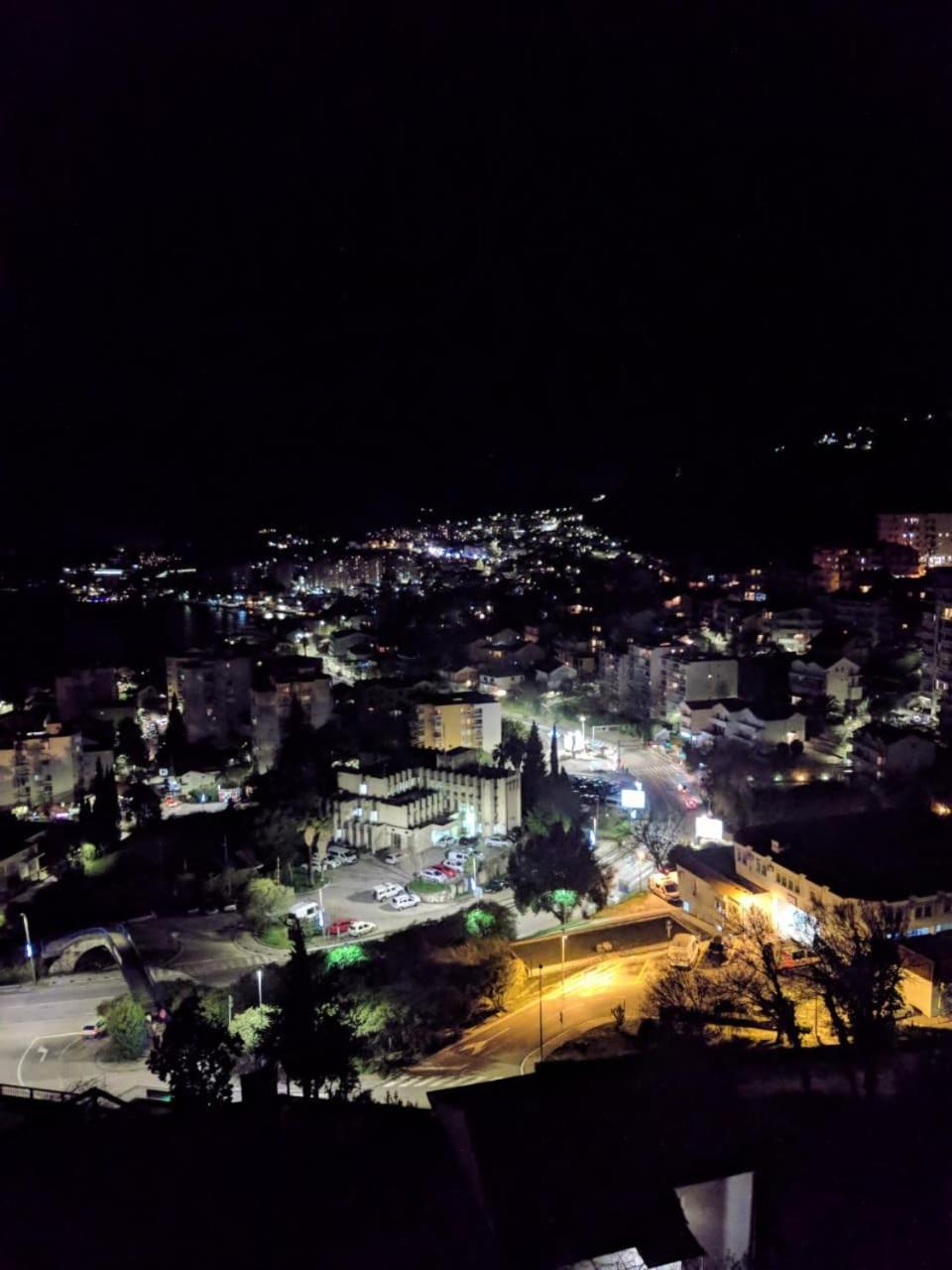Apartment Miki Herceg Novi Esterno foto